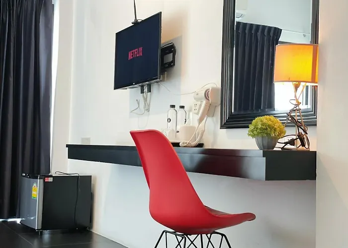 Azz Hotel