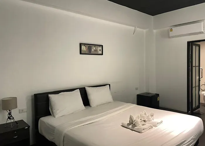 Azz Hotel