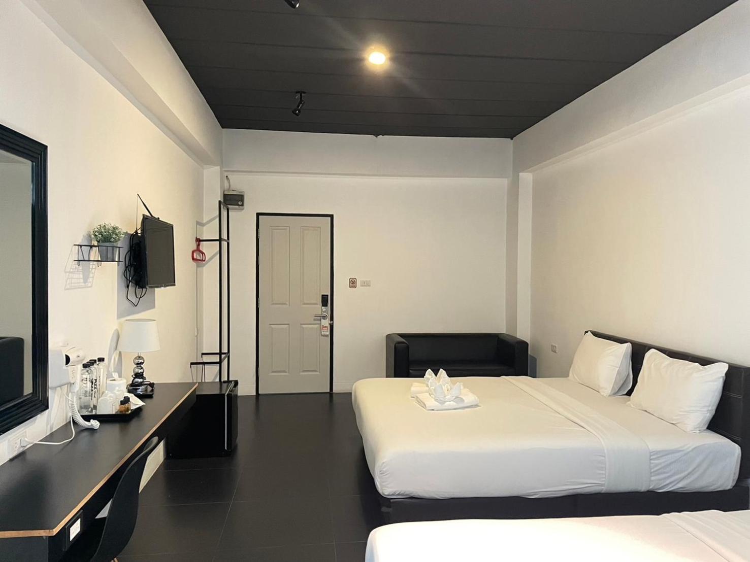 Hotel Azz 3*